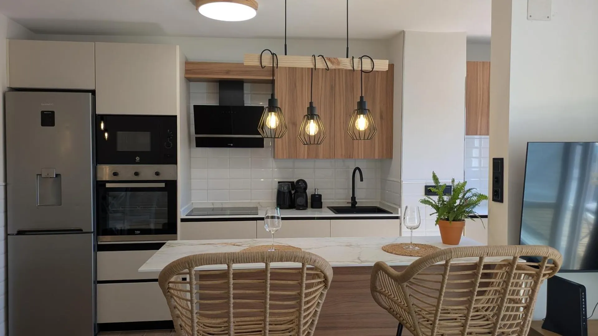 Apartamento Nuevo Al Lado De La Playa Malaga