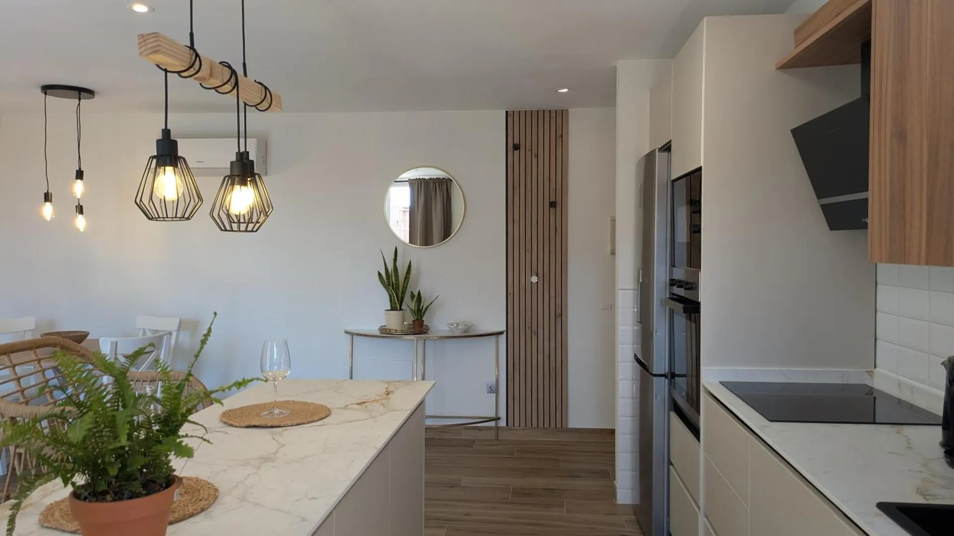 Apartamento Nuevo Al Lado De La Playa Malaga